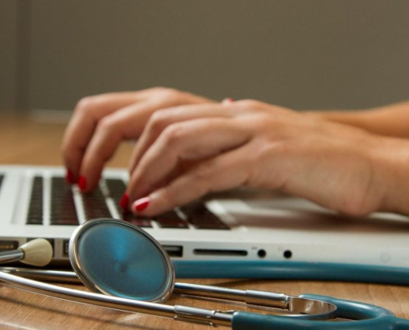 Datafloq's tweet photo. Healthcare data breaches average $10.1M in recovery costs, but the real price is paid in patient safety. 📉💊

Poorly governed records mean missing allergy flags and delayed labs. Discover the 6 pillars of modern clinical data management: 
https://t.co/jKjb0jGE0h https://t.co/S05pwSvBWH