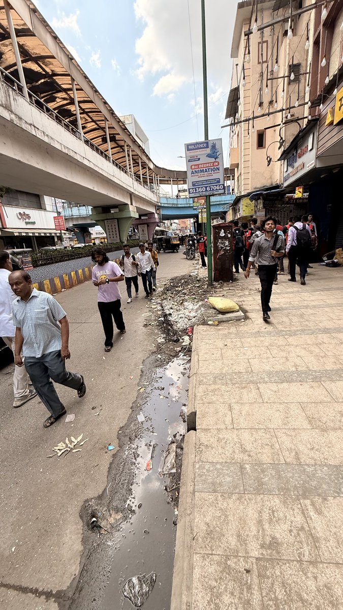 pravinchhe's tweet photo. This is my thane , beautiful thane, near thane railway station, this dugg since last seven days no action taken by tmc https://t.co/L6SReNrrAn