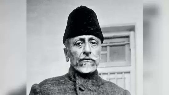 SaffronQueen_'s tweet photo. India's first Education Minister was Maulana Abul Kalam Azad.

Now you know why school textbooks glorified the Mughals &amp; erased our real heroes from history!! https://t.co/iom41ZJSF3