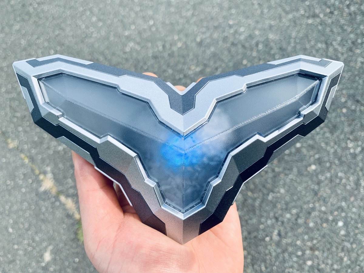 sugar_aile's tweet photo. テオクリスターをプロップ風に塗装してみた

#ウルトラマンテオ
#変身アイテム改造部
#変身ベルト改造部 https://t.co/SzixcvVpET