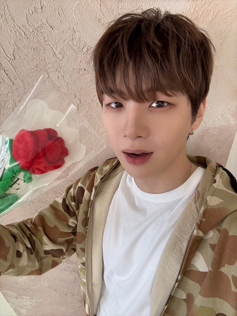 danyelkhere's tweet photo. Happy monthsarry sayang @kwanggbii semoga makin langgeng yah kita amin. Jaga kesehatan yah i love you ❤️ https://t.co/1VUQR8FxEI