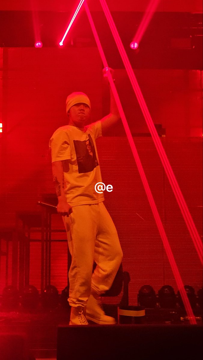 bbangsang0's tweet photo. 절대그의볼을보지마..

5.31 2시 쇼미콘 권오선 쇼미더머나12 https://t.co/K5rvBdkuEs