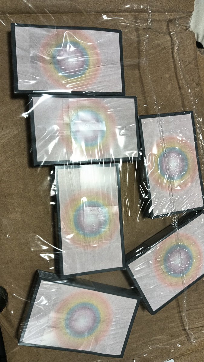 99_8284_'s tweet photo. 例大祭と名華祭でゴミを400枚市場に放ったサークルがあるらしい https://t.co/uHimdDgmrz