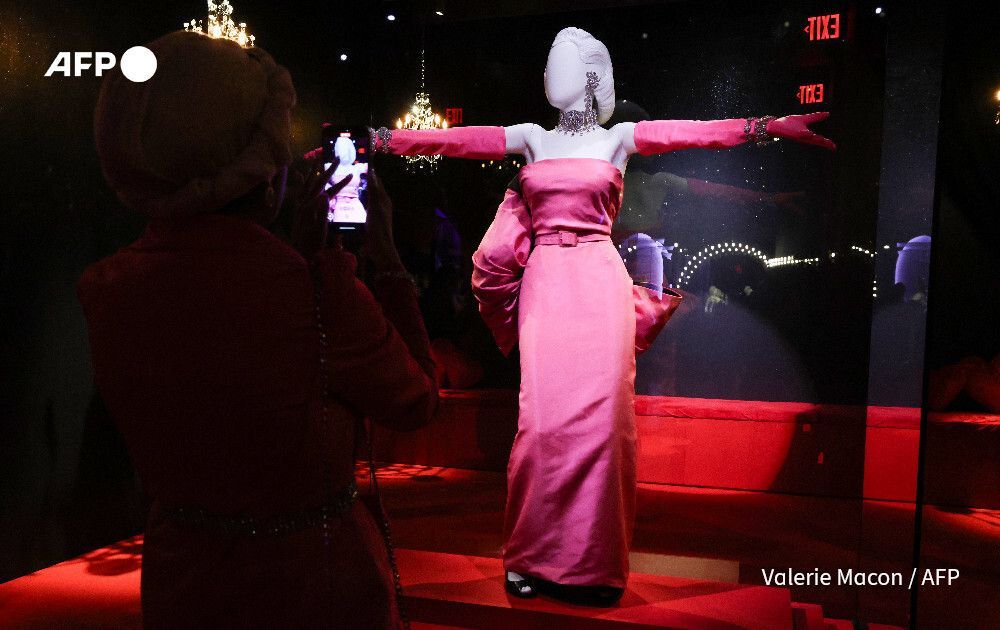 AFP's tweet photo. Marilyn Monroe's hometown of Hollywood kicks off Monday a series of special events marking the 100th anniversary of the movie icon's birth

https://t.co/ZxEWt4epDp https://t.co/q815l4qbL9