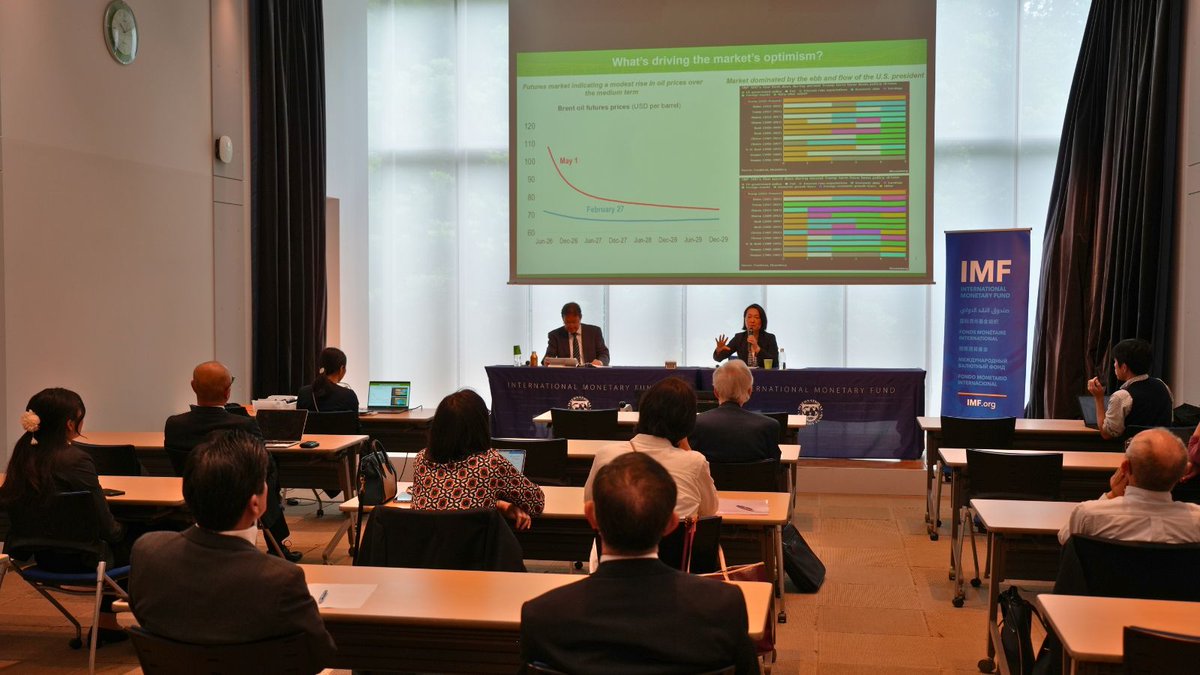 IMF_Tokyo's tweet photo. .@IMF_Tokyo は香港特別行政区 #IMF 常駐代表サリー・チェン氏を招いて、グローバル金融安定性報告書（GFSR）に関するセミナーを都内で開催しました。中東情勢を受けて世界の金融市場が直面するリスクについて解説したほか、質疑応答では今後の見通しに関して参加者から幅広い質問が寄せられました。 https://t.co/1EMISJQzWZ
