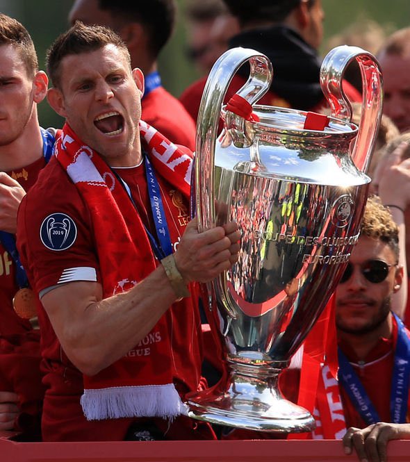 LFCExtensive's tweet photo. 🚨⚠️ عــاجــل ورســمــيًــا ⚠️🚨

الاسطورة السير جيمس ميلنر يعلن اعتزاله كرة القدم 

👋🏻👋🏻👋🏻👋🏻👋🏻👋🏻
🔴🔴🔴🔴🔴🔴 https://t.co/brIO8SZe4k
