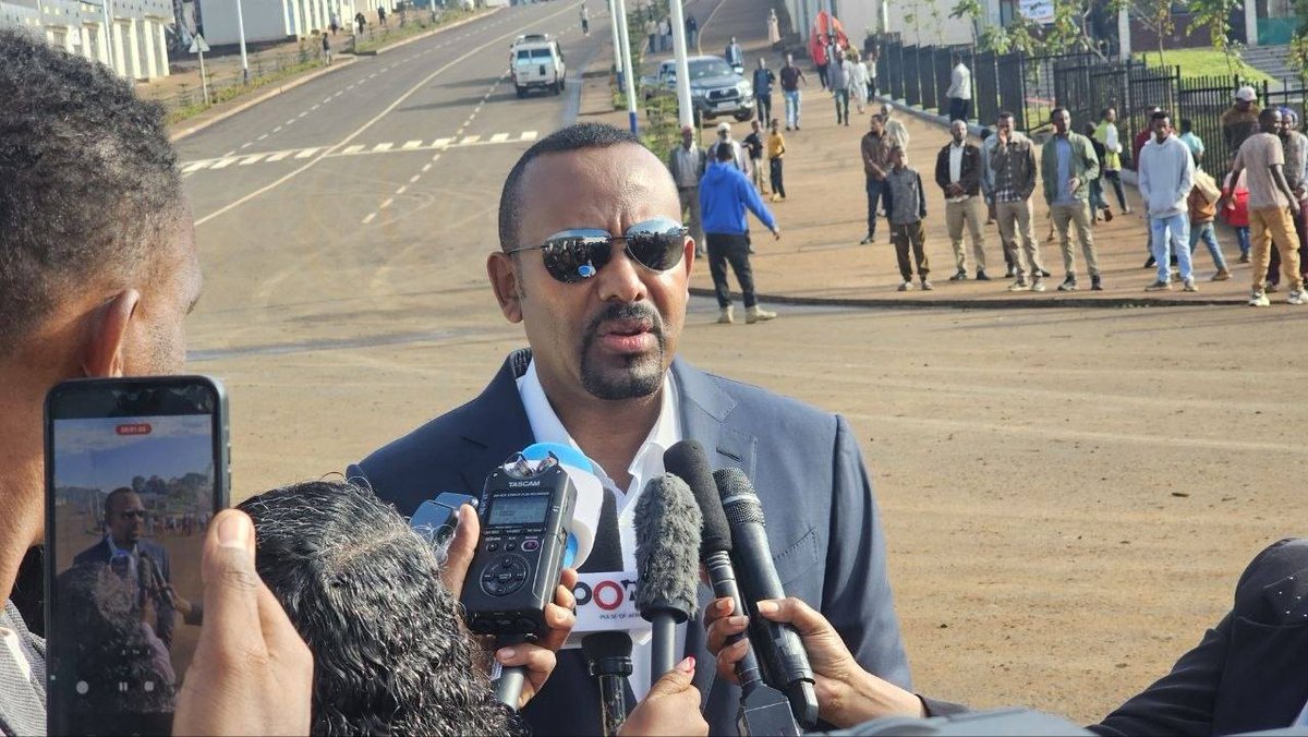 ebczena's tweet photo. The biggest question today is not for the voter, but for the elected." PM Abiy Ahmed says the massive voter turnout proves Ethiopians don't need lectures on democracy. It's time for leaders to deliver.
#Ethiopia #Election2026 #Ethiopiavotes #EthiopiaDecides2026 #EBC
https://t.co/B8CqVT3jmC