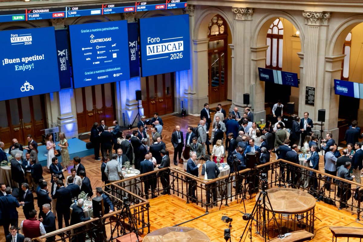 redegal's tweet photo. Innovación que escala 📈 

En el #ForoMedcap2026 de @BolsaBME mostramos la solidez de Redegal: negocio sólido en tech, digital business y producto propio y crecimiento sostenido a doble dígito.

Nos llevamos conversaciones enriquecedoras y conexiones de gran valor🚀 https://t.co/CFCaKWcot1