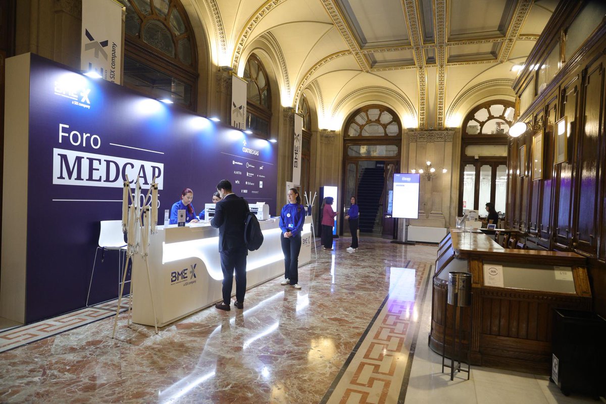 redegal's tweet photo. Innovación que escala 📈 

En el #ForoMedcap2026 de @BolsaBME mostramos la solidez de Redegal: negocio sólido en tech, digital business y producto propio y crecimiento sostenido a doble dígito.

Nos llevamos conversaciones enriquecedoras y conexiones de gran valor🚀 https://t.co/CFCaKWcot1