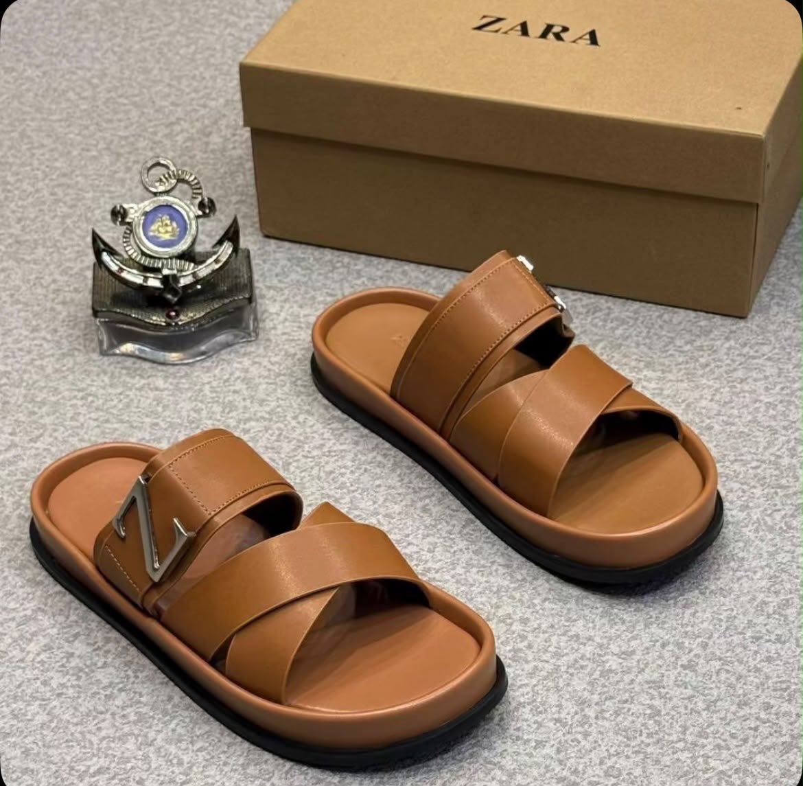Sholisea's tweet photo. If you want quality footwear, shop handmade footwear from us.😊

Production takes 5-7 working days.

F1-2 ₦10,000 
F3-4 ₦25,000 

Location: Lagos State, nationwide delivery.

Please kindly repost. https://t.co/CHtuxzpWK0