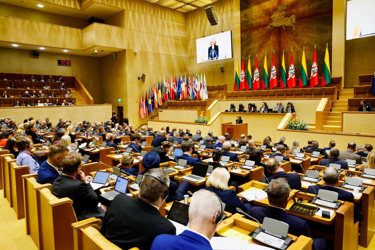 DepSecGenNATO's tweet photo. I spoke at @natopa’s Spring Session in Vilnius. In a more dangerous world, we must invest in our security &amp; ramp up our defences

Parliamentarians play an essential role in helping to make sure we have what we need to keep our 1bn people safe &amp; keep up our strong support for 🇺🇦 https://t.co/k9YNavG04g