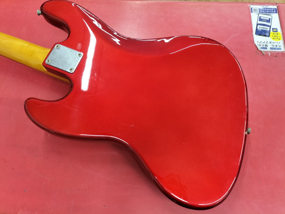 1997-2000年製、ダイナ期FENDER JAPANのジャズベースを品出し行いまし