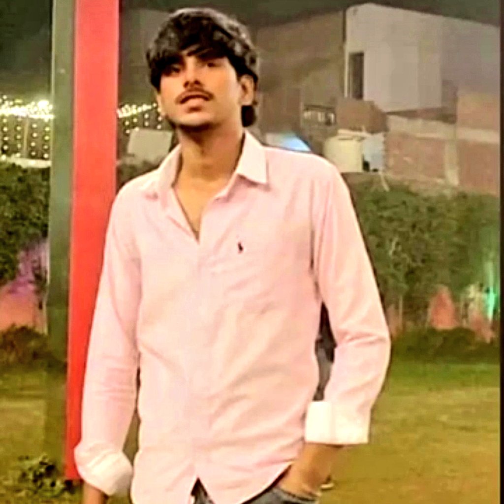 iSinghAryan's tweet photo. उत्तर प्रदेश में होने वाली हर घटना पर अखिलेश यादव का ट्वीट आता है, गाजियाबाद में सूर्या चौहान की बकरीद के दिन खास वर्गों ने कुर्बानी दे दी   उस घटना पर अखिलेश यादव का एक शब्द नहीं कहा ना कोई ट्वीट ना फेसबुक पोस्ट ना मीडिया में बयान... https://t.co/RyKNPiw0xC