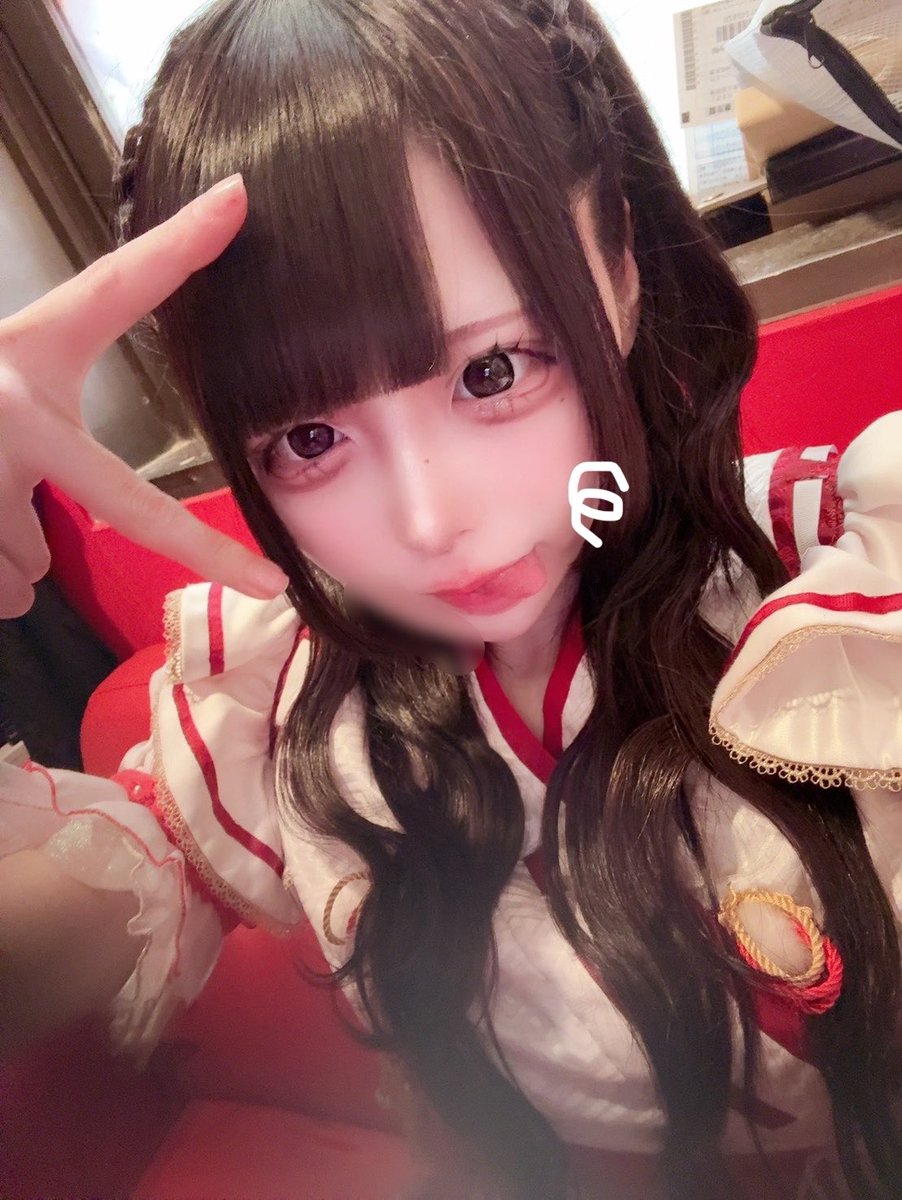 にと tweet media