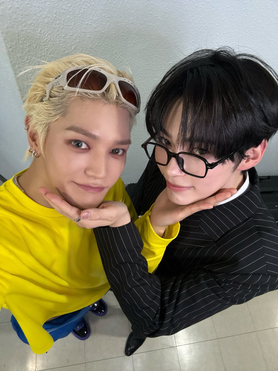taeyong pics tweet media