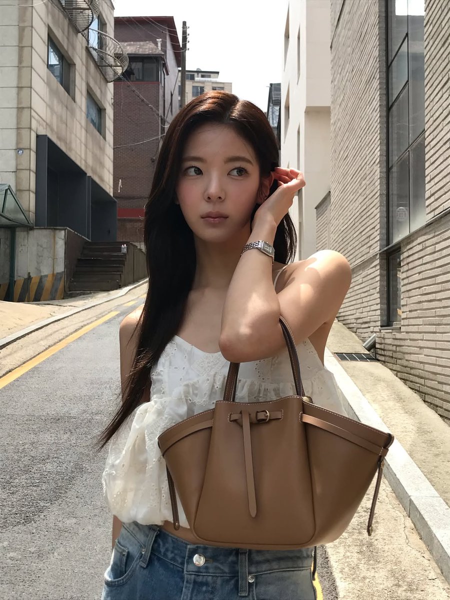 dailycjs's tweet photo. https://t.co/teoIdmJMCh