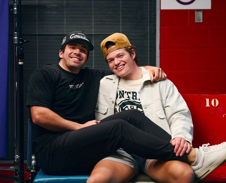 x - cha, off campus spoilers 🏒 tweet media