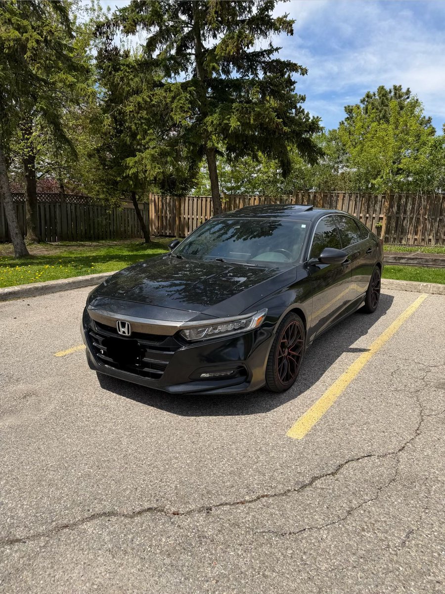 _owula's tweet photo. 2020 Honda Accord 
Sport 
Clean title 
Sunroof 
Semi leather seat 
95k miles 

155k cedis including shipping https://t.co/VGiHw6Hwsi