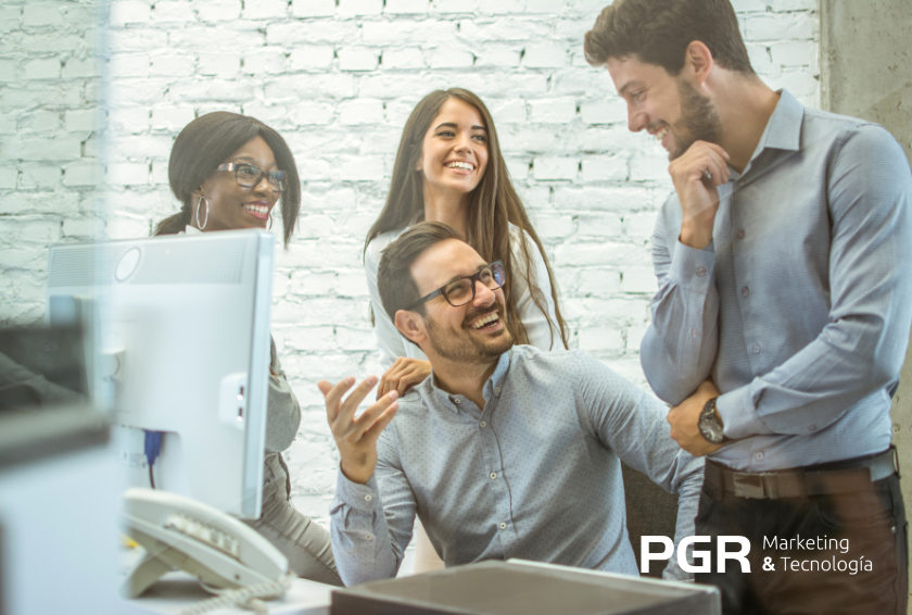 pgrmt's tweet photo. Tener visitas está bien. Conseguir que los usuarios vuelvan, mejor. El #MAU te ayuda a medir el compromiso, la retención y el crecimiento real de tu web o aplicación. Descubre por qué es una métrica clave para tu estrategia digital: https://t.co/ZVVYe6WBvT. ¡Contáctanos! https://t.co/WcqlaougoH