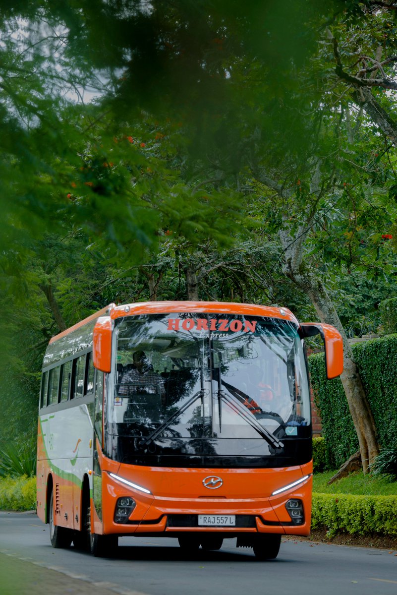 ExpressHorizon's tweet photo. Mwaramutse, Tubifurije intangiriro nziza z'icyumweru ndetse no kuzagira ukwezi kwiza kwa Kamena.

Mu ngendo mukora zihuza @RwandaSouth, @BugeseraDistr na @CityofKigali twiteguye kubakira neza. Mwaduhamagara kuri 0784041036/0781579037.

#TujyaneNaHorizon #publictransport https://t.co/5zBasSNGNh