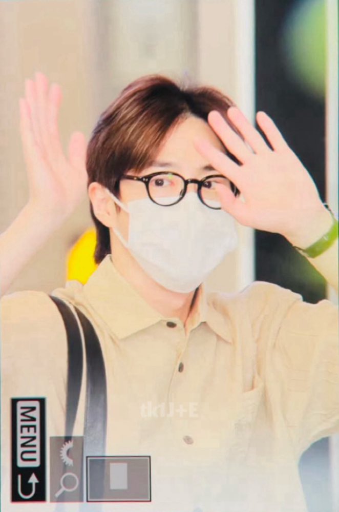 tk1JE's tweet photo. 20260601 GMP 

👀👓

#수호 #SUHO #김준면 #준면 #金俊勉 #スホ https://t.co/aIgnToTy1F