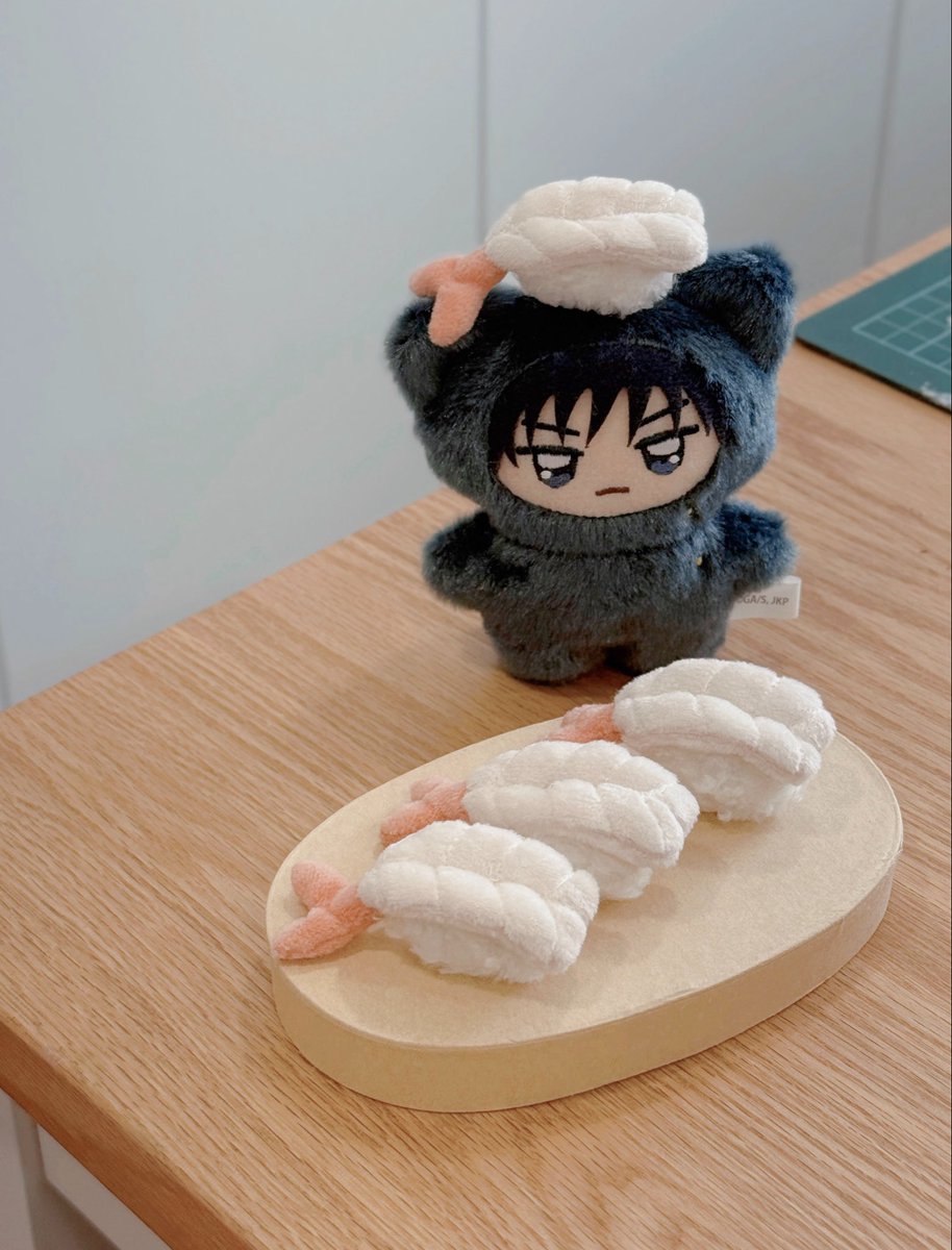 47_ssc_nui's tweet photo. 一番好きなお寿司の赤えびをモチーフに、細かい部分までこだわって作りました💕 https://t.co/bHTb7kKrGE