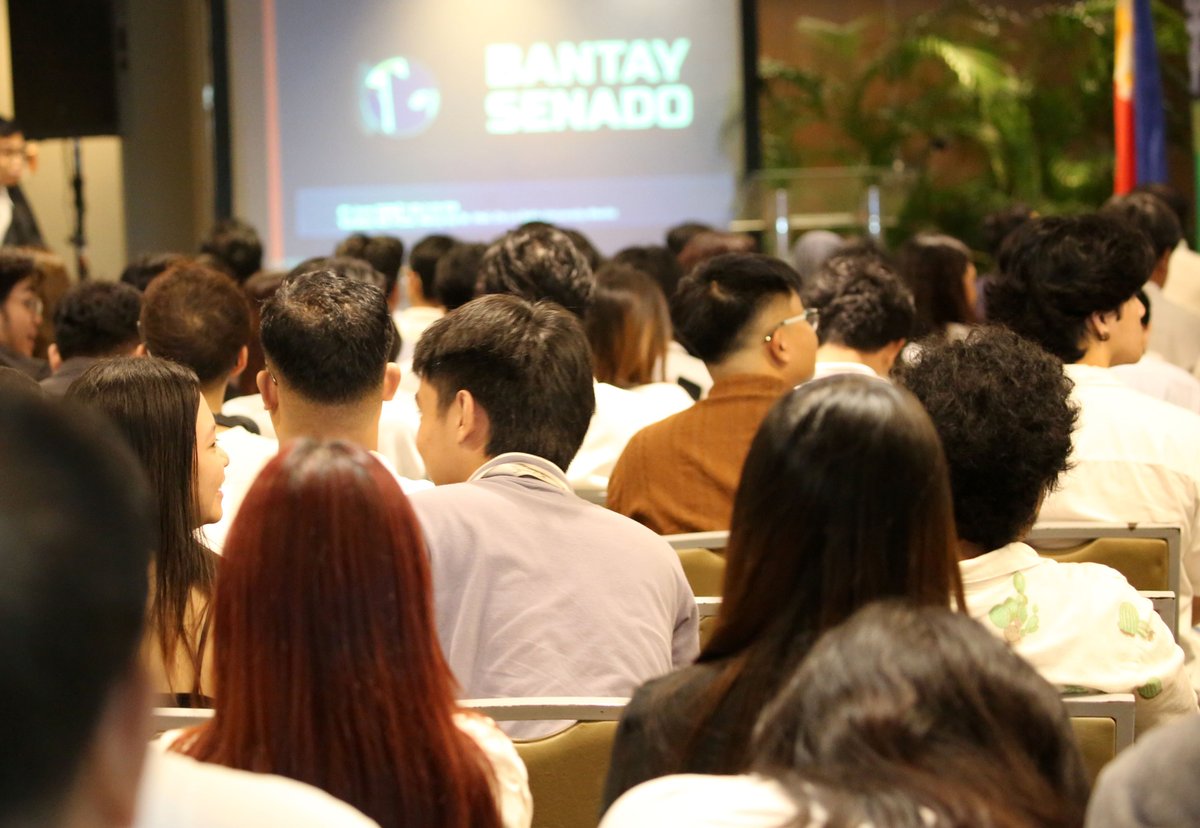 PhilstarNews's tweet photo. SAMA-SAMANG BABANTAYAN ANG SENADO

A new citizens’ monitoring network was launched Monday, June 1, to track transparency, fairness and constitutional compliance in the upcoming impeachment trial of Vice President Sara Duterte.

Called Bantay Senado, the nonpartisan group is composed of around 350 students, lawyers and civil society representatives. It plans to hold weekly town halls in schools, barangays, churches, and other community venues, alongside an online public education campaign on the impeachment proceedings.

The group was formally launched at De La Salle University in Manila.

📸 The STAR/ Edd Gumban
