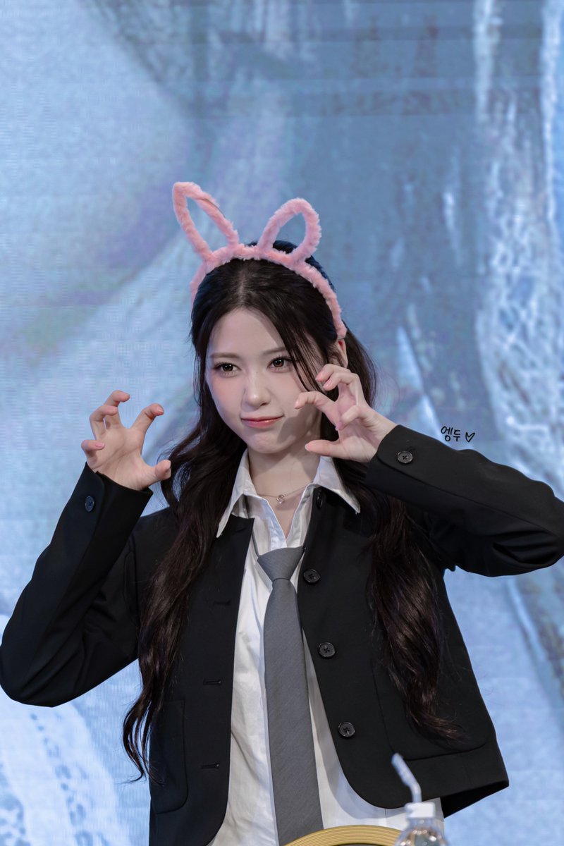 Zenaura1127's tweet photo. 260530  

#제나 #리센느 
#ZENA #RESCENE https://t.co/Qq1oiHtmGj