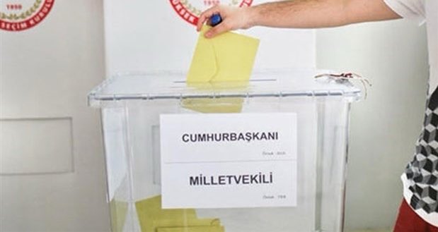dorukyaziyor's tweet photo. Son Dakika 
BEDELLİ ASKERLİK ZAM ÜSTÜNE ZAM GÖRÜYOR ! 🚨

Bedelli sistemini zam üstüne zam ile tarihi rekor ücrete koşuyor.
Seçmeni düşünmeyen ve Gençleri önemsemeyen bu sistem artık çare olmuyor.

500.000 genç ve aile ivedi olarak seçimi bekliyor.

 @Akparti @tcbestepe https://t.co/eCO2rHVCNQ