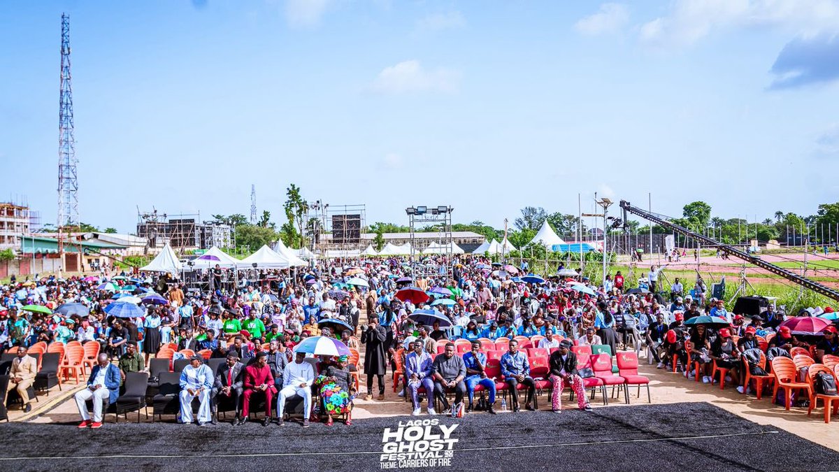 nifemidahunsii's tweet photo. Such brutal moment at the just concluded Lagos HolyGhost Festival! What a meeting KAI! Such Presence!

Thank you Daddy @pdanielolawande for the privilege to lead Gods people in prayer. Thank you for loving and rooting for me!

Lives are Changing!

#RevivalistOluwanifemi
#IWasSent https://t.co/Vl6YFLp8Ib