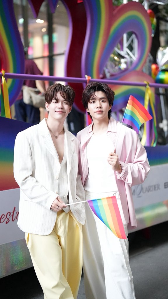 MojoMuse_MMM's tweet photo. ภาพบรรยากาศในงาน “Love Pride 2026” 🏳️‍🌈✨(2)

#MojoMuseManagement
#LOVEPRIDE2026 #EMDISTRICT
#PRIDEMONTH #PrideParade https://t.co/s1yA7Rl6DL