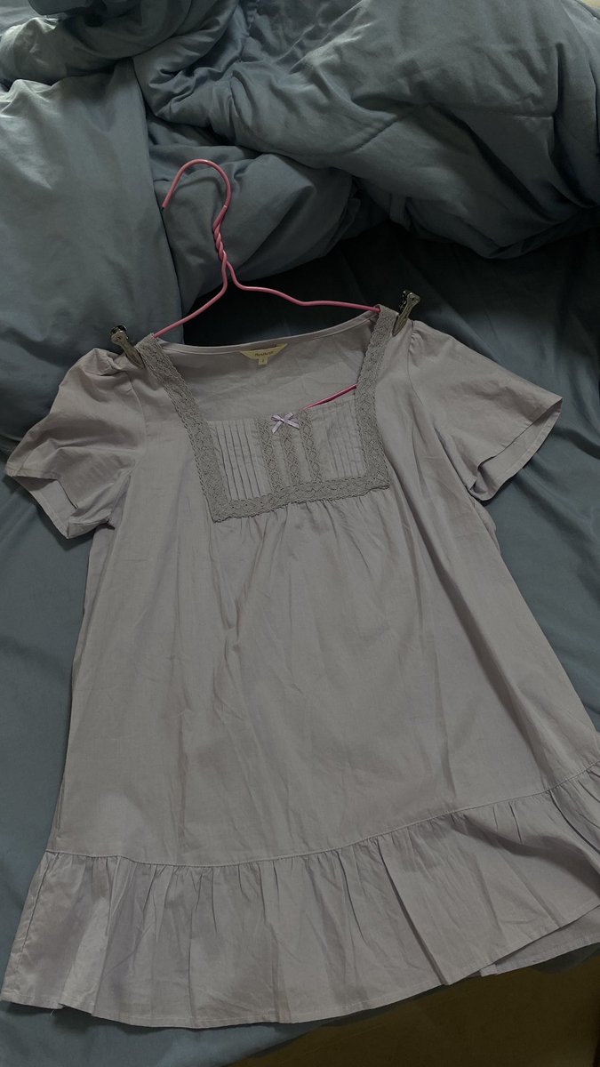 knokkuok's tweet photo. size M -50 บาท
ค่าส่ง 30 คับ

#เสื้อผ้ามือ2 #ส่งต่อเสื้อผ้า #เสื้อมือสอง https://t.co/4stci04Icp