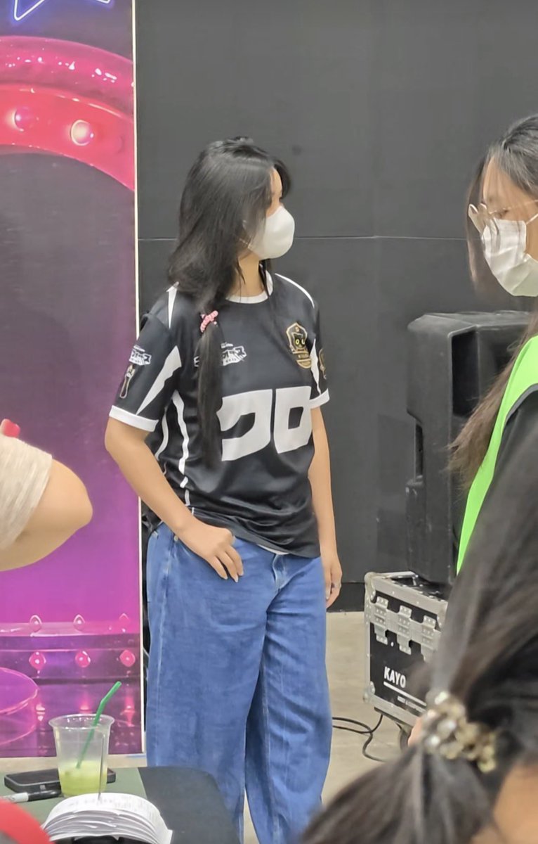 pim_werthnps's tweet photo. สุดเท่เลยค้าบบบบ 📷😎🥺💙🌎 #BNK48CGM48OnCloud9Festival
#Earthnapason #earthnps #littleE https://t.co/hCvg816Afv