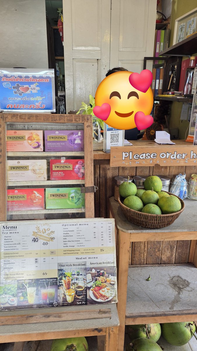 Origifaii's tweet photo. @T_o_n_g_01 ร้าน มองดูน้ำค่ะ ริมโขงเชียงแสนแถวๆหน้าอำเภอค่ะ https://t.co/E8kzAuN7Gc