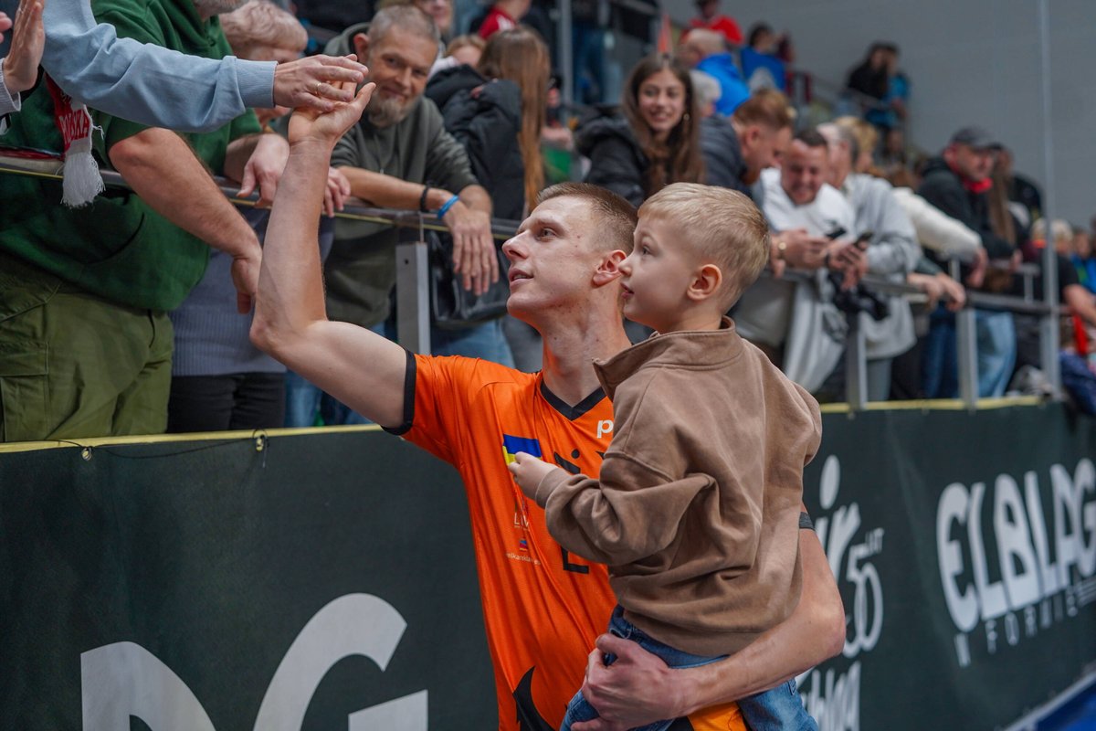 PlusLiga_'s tweet photo. Dzieci mają przeróżne marzenia - a dzięki siatkówce możecie je spełniać w każdym wieku! 😊

I z okazji #DzieńDziecka życzymy Wam, żebyście realizowali wszystkie swoje plany - i niech pierwiastek dziecka zawsze w Was pozostanie, bo... pięknie jest być dzieckiem, prawda? ❤️ https://t.co/ZrOYlZkfq0