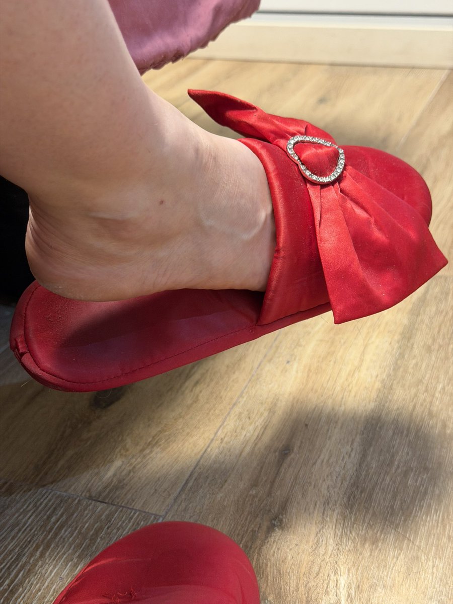 Mind The Heels tweet media