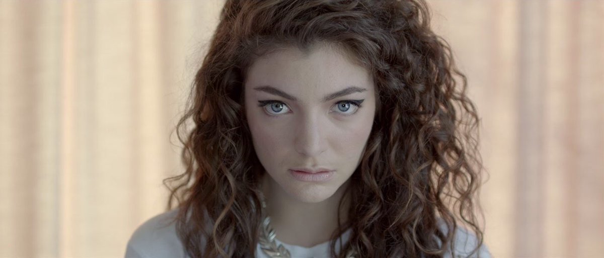 PopBase's tweet photo. 13 years ago today, Lorde released ‘Royals.’ https://t.co/XiFrFx9Jwh
