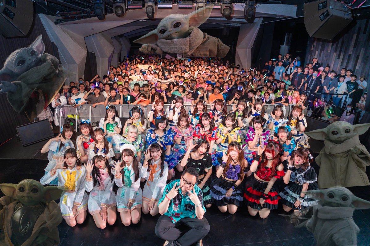 B00kmarker_nii3's tweet photo. 台湾前に映画を見た影響か、
海外でも常にグローグーが頭から離れなくてずっとこんな感じだった。末期。 https://t.co/6bJcW6AL3l
