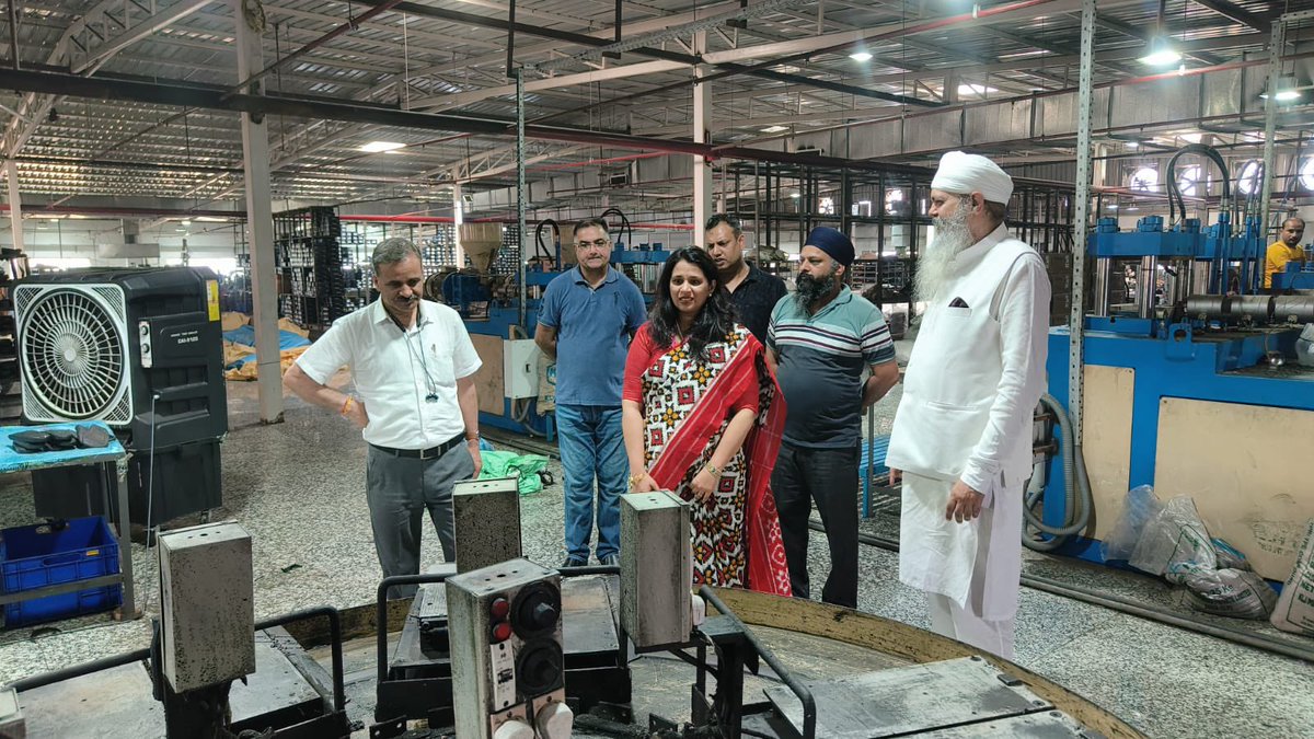 txcindia's tweet photo. 🏭 Visit to Guru Kripa Enterprises Showcases Advanced Footwear Innovation! ✨

Smt. Vrunda Manohar Desai, IRS, Textile Commissioner, Government of India, Mumbai, visited Guru Kripa Enterprises and was apprised of the innovative work being undertaken through its flagship footwear brand, Medifeet.

Medifeet specialises in the design and development of technically advanced footwear that combines comfort, innovation, and health benefits. Engineered to promote even distribution of body weight across the feet, the footwear supports proper posture, improved body alignment, and enhanced walking comfort through ergonomic design and advanced material technologies.

A key highlight of the visit was Medifeet’s co-branding collaboration with BASF, Germany, a global leader in chemical innovation and advanced material solutions. BASF, which has previously partnered with renowned global footwear brands such as FILA, Timberland, and Adidas, has chosen Medifeet as its first co-branding footwear partner in India. This association enables the incorporation of world-class material technologies into footwear products for Indian consumers.

The collaboration reflects the growing emphasis on innovation, technology adoption, and value-added manufacturing in India’s footwear sector. It also highlights the expanding application of technical textiles in footwear, contributing to enhanced performance, comfort, durability, and overall well-being while strengthening India’s capabilities in advanced textile-based products.

#Innovation #FootwearTechnology #MakeInIndia #TextileCommissionerIndia #TextileCommissionerMumbai