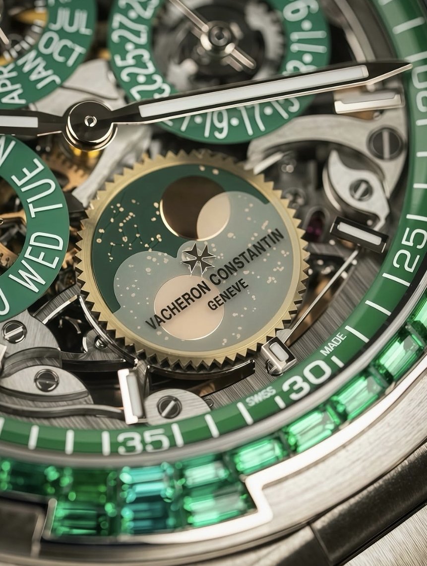 GlobalWatchClub's tweet photo. Vacheron Constantin Overseas
openworked perpetual calendar in white gold https://t.co/sFSK6qCGcI