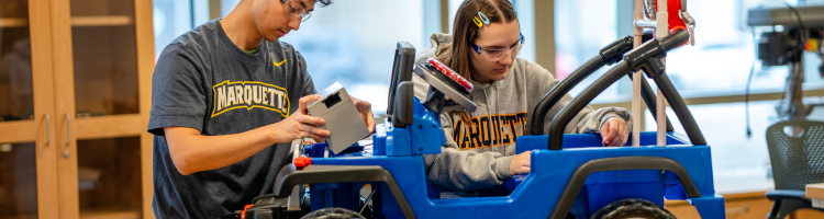 STEMForward's tweet photo. Have your heard about the Summer Engineering Experiences for High Schoolers at the Opus College of Engineering - Marquette University? Details at https://t.co/9x5pIaFSFv https://t.co/kONFUpcFOa