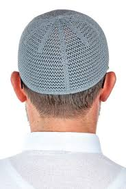 TOPRAK_2_'s tweet photo. * Cehalet Tamda bu işte.!
*
* Adamın adı Yusuf ,
* Oğlunun ismi Musa,
*
* Torununa Bünyamin İsmi vermiş.
* 3000 Yılık Yahudi ismi bunlar.!
*
* Sonra kalkıp soruyor,
* Hocam Şapkayı Yahudilerden'mi aldık diye.?
*
* Yahudi KİPE'SİNİ Takke diye Takıyor,
* Yahudi gibi,
* Sünnet oluyor,
* Kurban Kesiyor,
* Yahudi'ye benzemiyor,
* Peygamberini peygamber diye kabul ediyor.!
*
* Ama ''ŞAPKAYI ''Görünce,
* Eyvah YAHUDİ'YE Benzedik diye,
*
* ATATÜRK'E SALDIRIYOR.!!!