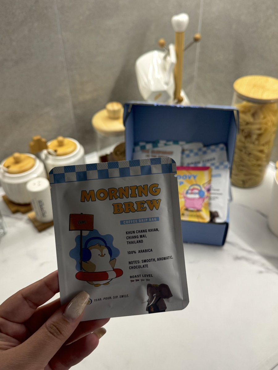 becca_nfts's tweet photo. Starting my day with a @LilPudgys community-run product ☕️

It’s incredible seeing what our holders are building with their IPs! https://t.co/zf9wOQTOFB