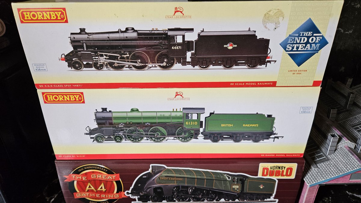 GbHtrain's tweet photo. Hornby B1: £100
Hornby Black 5: £110
Hornby Dublo A4: £200
Hornby Patriot: £90
Hornby Suburban Coach: £30
Metcalfe Custom 6 Road shed: £45
Bachmann Green Arrow: £60
3D Printed Prototype 813: £35
3D Printed Prototype Percy: £35 (Barclay Chassis not Included) https://t.co/NT2Migkvgc