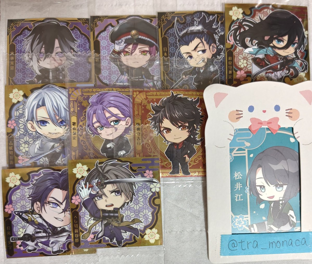 tra_monaca's tweet photo. 後日正式に募集出す予定ですが、にふぉるめ
姫鶴(複数枚)＞＞加州(祝装)、雲次1、大慶、松井(過去弾)、骨喰1(同レアのみ)
と交換可能なものある方がいらっしゃいましたらお声がけいただけると嬉しいです🙇🏻‍♀️ https://t.co/UUNQGmYQbB