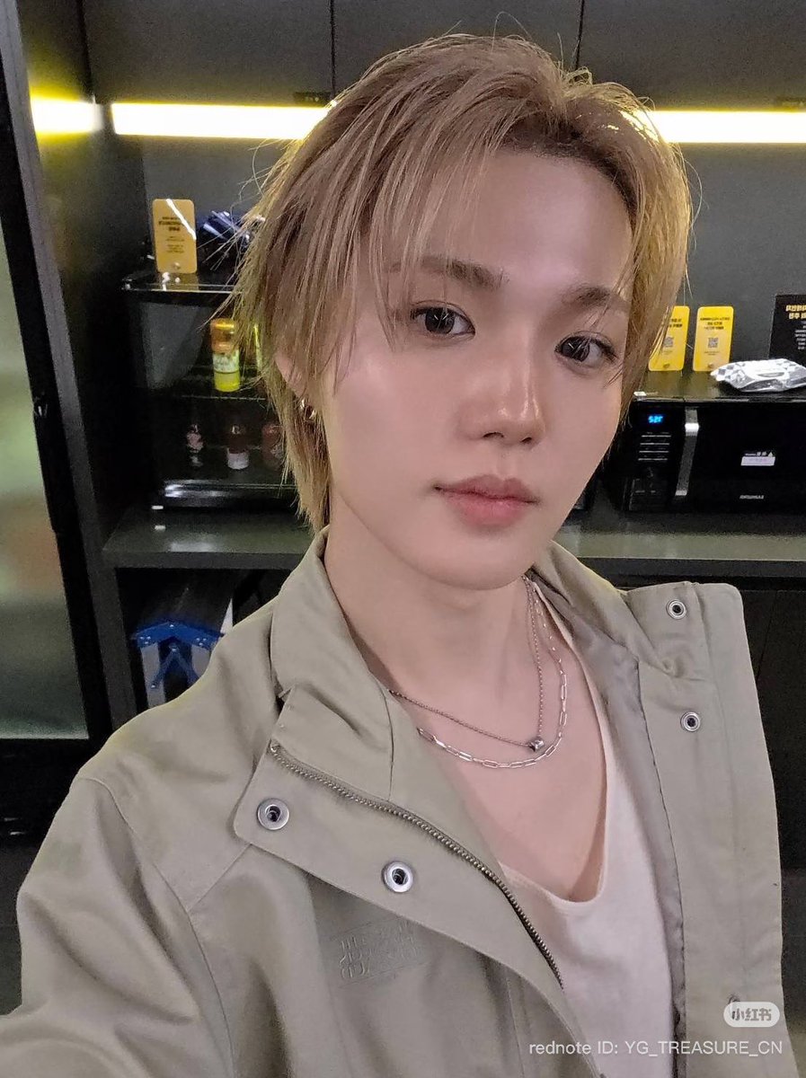 초코 tweet media
