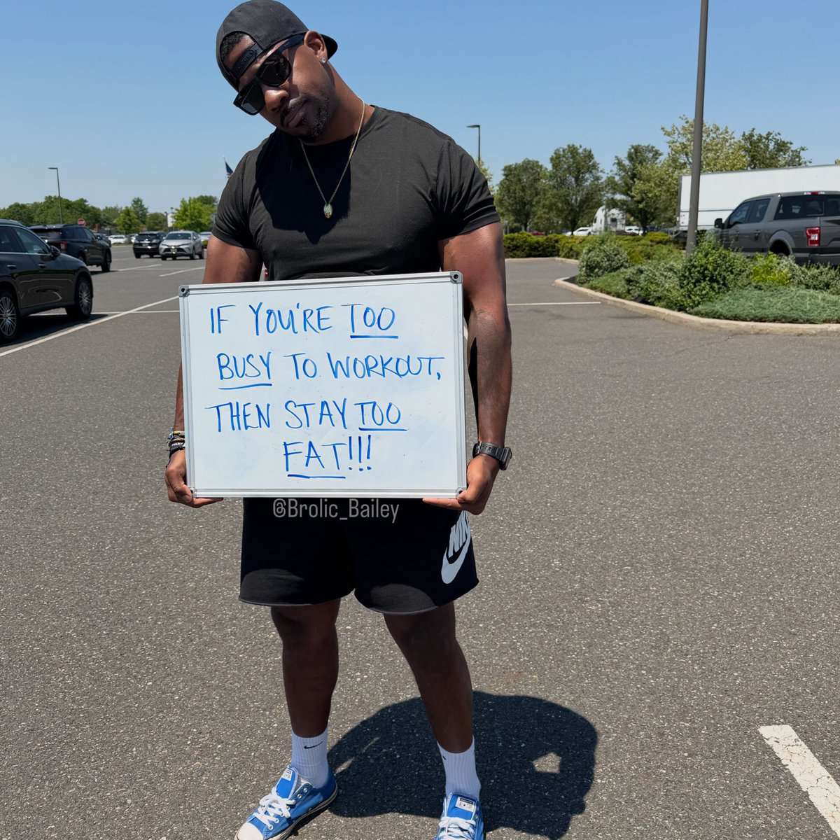 Brolic_bailey's tweet photo. #THESHADYTRAINER has spoken… 🪧😎
God gives us all free will to make decisions to benefit your health and life or deteriorate it…
If you claim you’re too busy to take care of your health then you must have time for being out of shape, fat, &amp; unhealthy… https://t.co/97BW4K2I4Q
