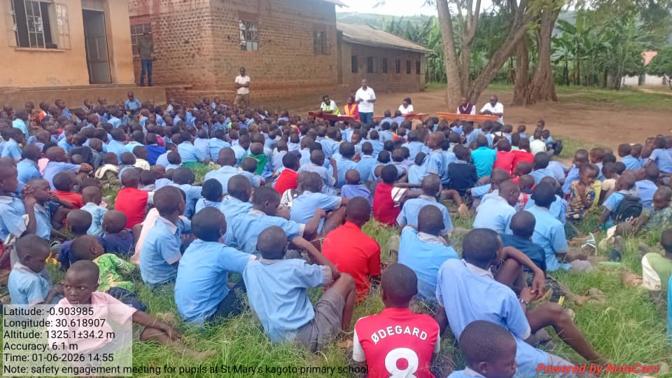 Chrbertconsult's tweet photo. Community Dev'pt  Expert @Chrbertconsult addressing pupils during a safety engagement at Mary’s Kagoto Primary School. The initiative aimed to equip learners with essential safety knowledge &amp; foster a culture of awareness, responsibility, &amp; protection within the school community. https://t.co/g957knULnm