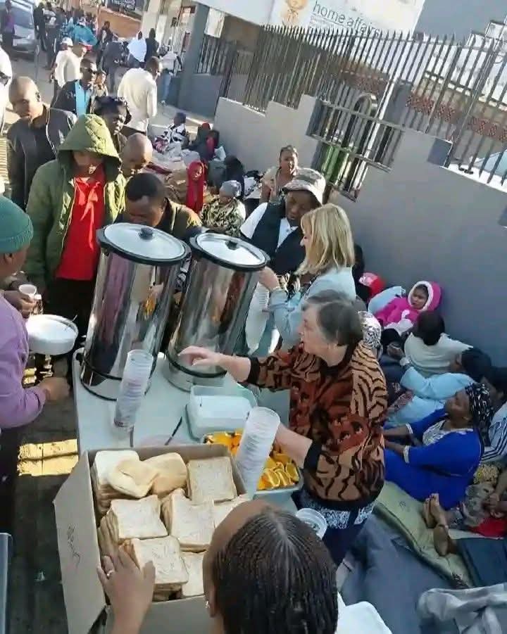 NotZumaagain's tweet photo. @_GhChronicles We're currently feeding some of your countrymen on the streets of South Africa. The donors are black and white South Africans.

Most of those you see here have no documentation. They threw them away to make it difficult to deport them. https://t.co/OpkkYPgLc8
