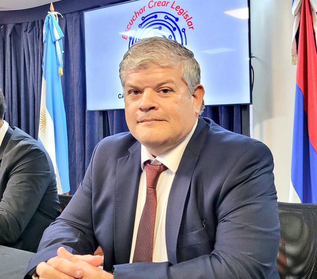 InformacionLeg3's tweet photo. La Comisión de Poderes, emitió dictamen favorable para el postulante: Dr. Martínez Luis Sebastián, en el cargo de Juez de Paz Letrado de Primera Categoría del Juzgado de Paz, Civil y Comercial N.° 2 de la Primera Circunscripción Judicial, con asiento en la ciudad de Posadas https://t.co/BCuOLMD81j